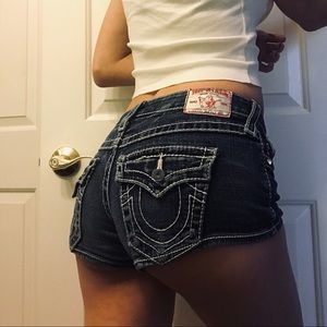✨SOLD ✨TRUE RELIGION DENIM SHORTS 24